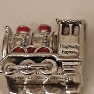 Pandora Harry Potter Hogwarts Express train charm